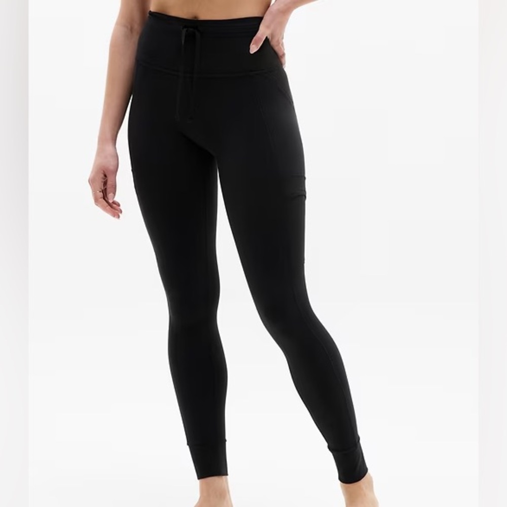 Athleta Salutation Stash High Rise Cargo Legging Large Black